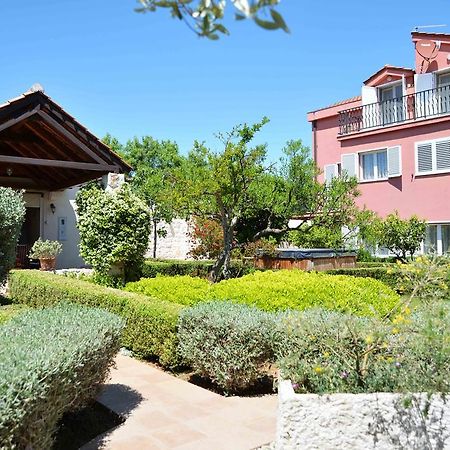 Apartments 5M Тисно Екстериор снимка