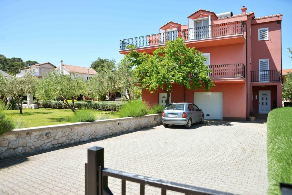 Apartments 5M Тисно Екстериор снимка